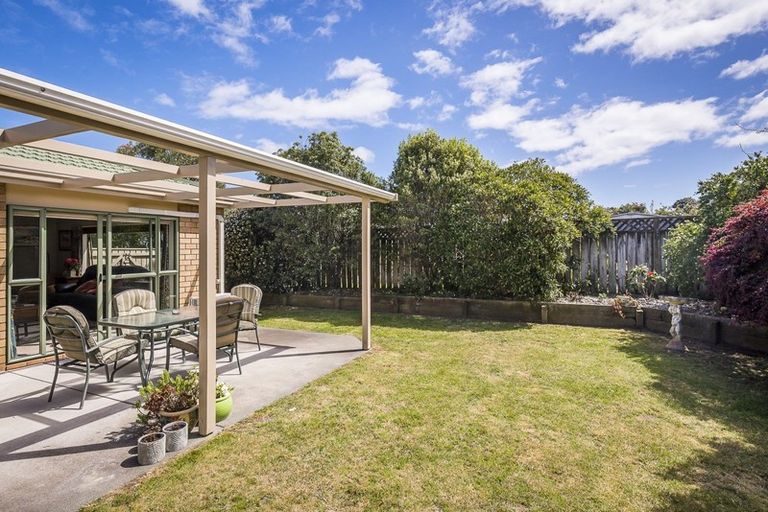 Photo of property in 15 Beachwater Grove, Paraparaumu Beach, Paraparaumu, 5032