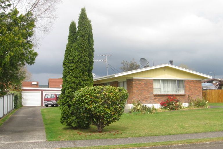 Photo of property in 39 Hathor Street, Pomare, Rotorua, 3015