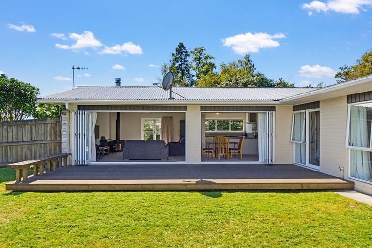 Photo of property in 2 Awatea Terrace, Lynmore, Rotorua, 3010