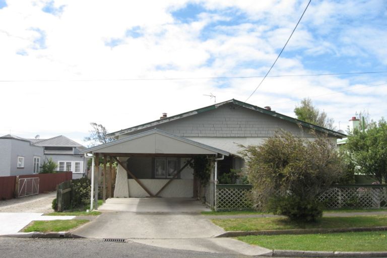 Photo of property in 6 Pharazyn Street, Gonville, Whanganui, 4500