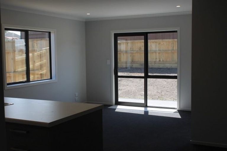 Photo of property in 2/18 Onukutara Place, Huntington, Hamilton, 3281