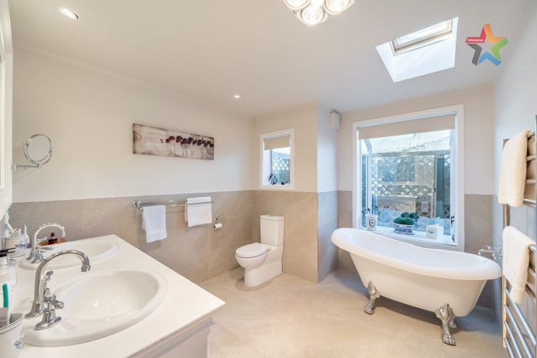 Photo of property in 12 Copeland Street, Hutt Central, Lower Hutt, 5011