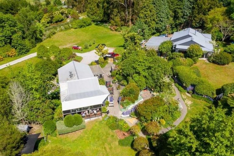 Photo of property in 255 Mapara Road, Acacia Bay, Taupo, 3385