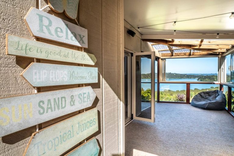 Photo of property in 9 Toi Track, Russell, 0272