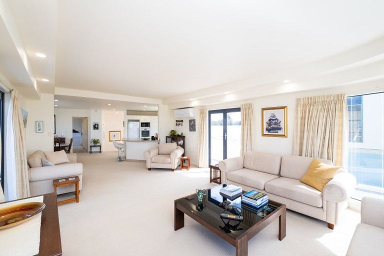 Photo of property in 24 The Esplanade, Westshore, Napier, 4110