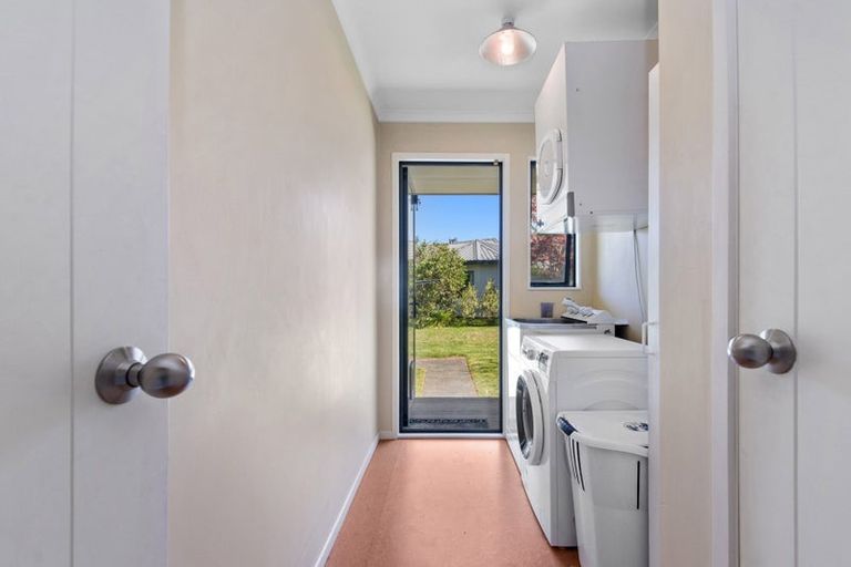 Photo of property in 16 Robinson Terrace, Rangatira Park, Taupo, 3330