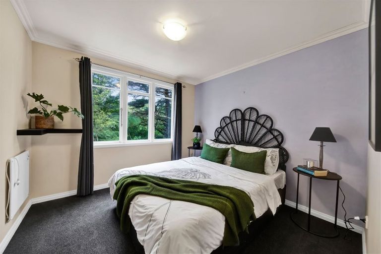 Photo of property in 10d Govett Avenue, Frankleigh Park, New Plymouth, 4310