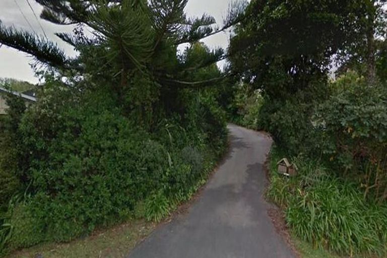 Photo of property in 28 Forest Road, Raumati South, Paraparaumu, 5032