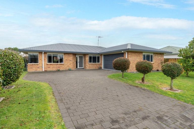 Photo of property in 9 Bouverie Crescent, Flagstaff, Hamilton, 3210