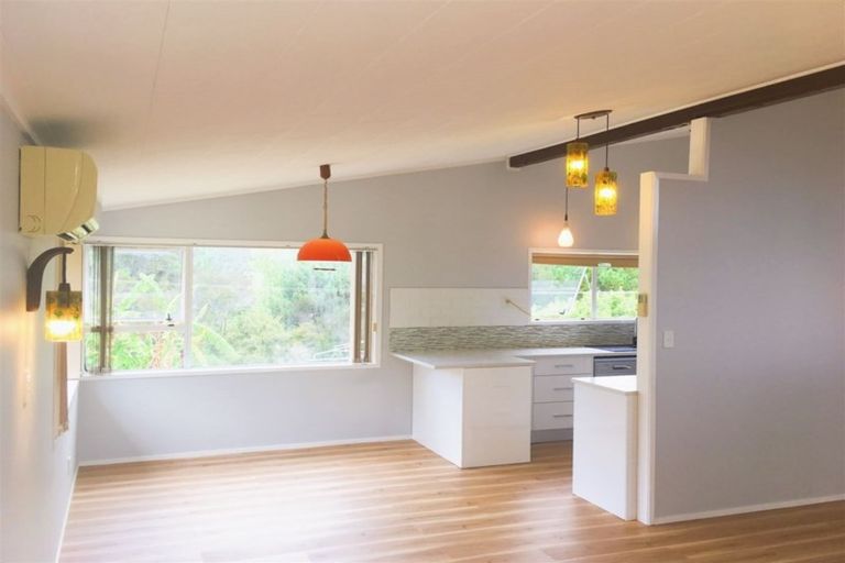 Photo of property in 3 Bush Point Road, Cable Bay, 0420