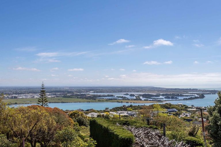 Photo of property in 1/142 Major Hornbrook Road, Mount Pleasant, Christchurch, 8081