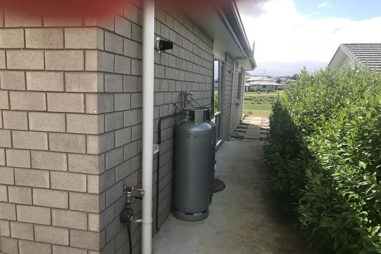 Photo of property in 17 Kilbryde Crescent, Pokeno, 2402