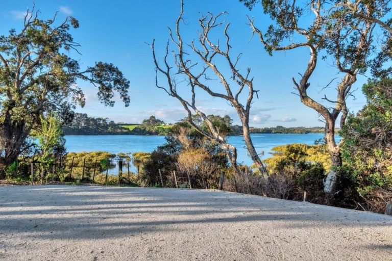 Photo of property in 24 Dame Nganeko Drive, Glenbrook, 2681