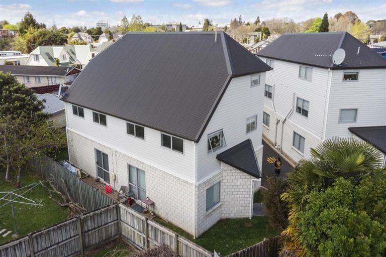 Photo of property in 3/7 Snead Place, Hamilton East, Hamilton, 3216