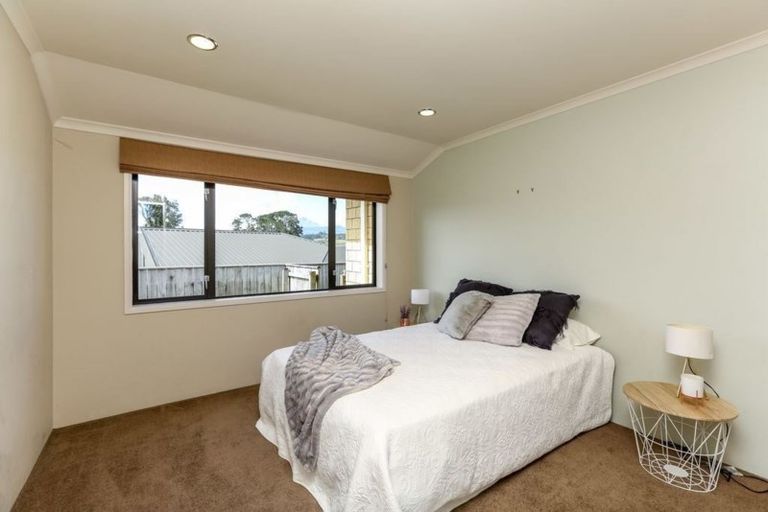 Photo of property in 3 Rotokare Crescent, Whalers Gate, New Plymouth, 4310