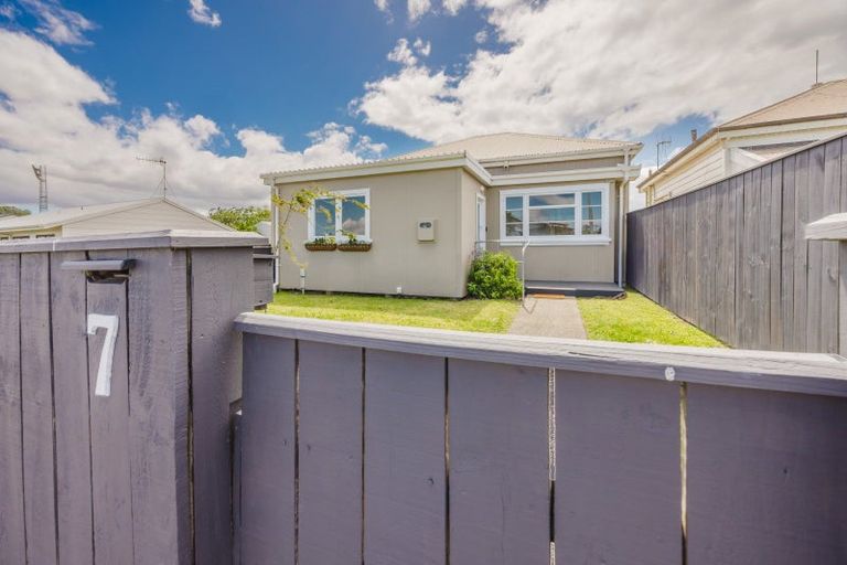 Photo of property in 7 Todd Street, Napier South, Napier, 4110