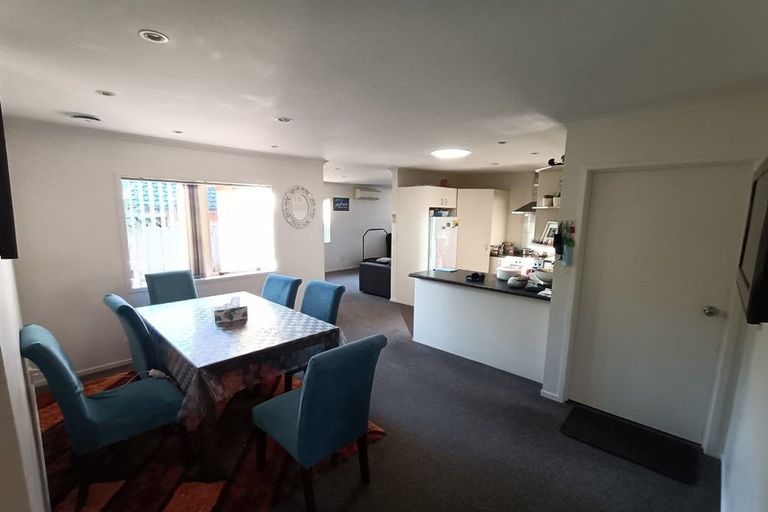 Photo of property in 30 Ranchod Terrace, Pukekohe, 2120
