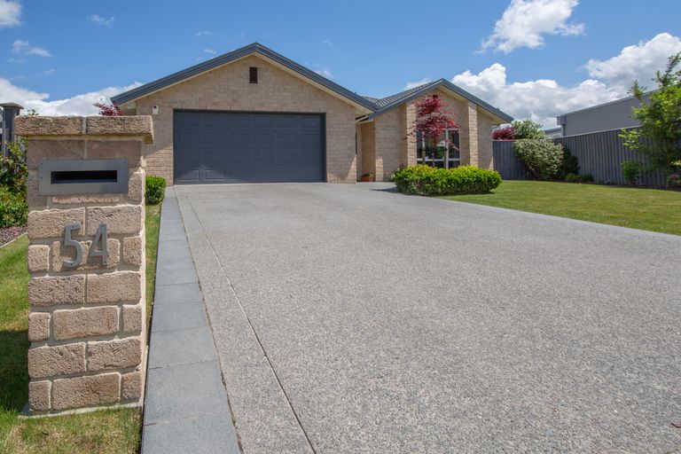 Photo of property in 54 Westpark Drive, Burnside, Christchurch, 8053