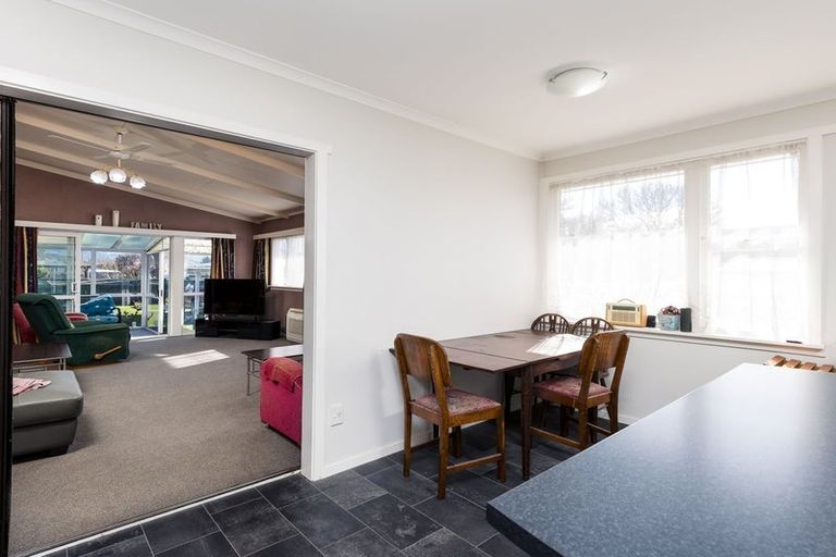 Photo of property in 50 Rhodes Street, Waimate, 7924