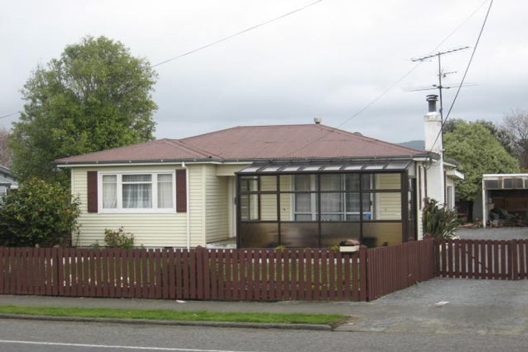 Photo of property in 412 High Street South, Carterton, 5713