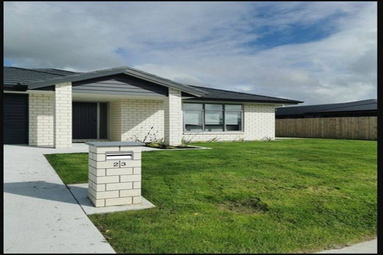 Photo of property in 23 Saint Michael Crescent, One Tree Point, 0118