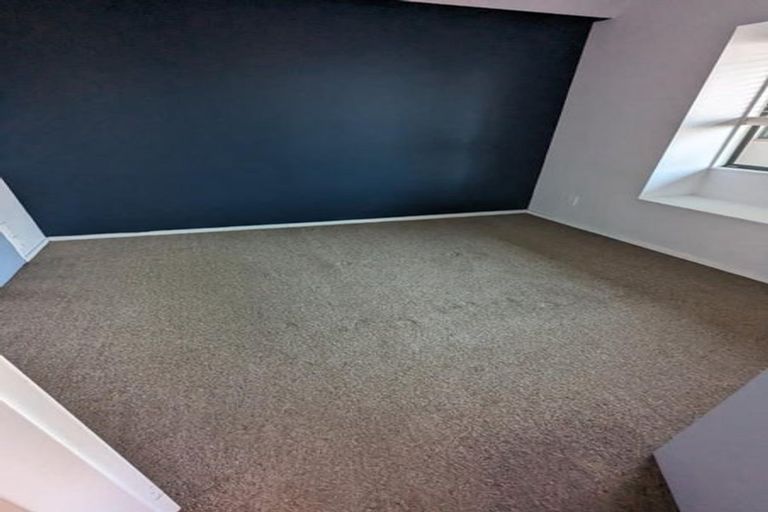 Photo of property in 1e/25 Maclean Street, Paraparaumu Beach, Paraparaumu, 5032