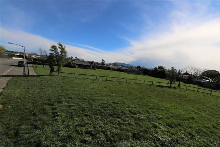 Photo of property in 33 Seadown Crescent, Amberley, 7410