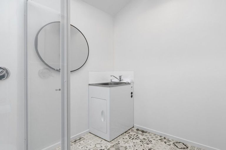 Photo of property in 14a Woodleigh Street, Frankleigh Park, New Plymouth, 4310