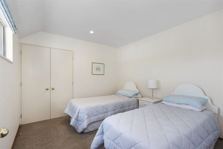 Photo of property in 5 Gleneagles Terrace, Ilam, Christchurch, 8053