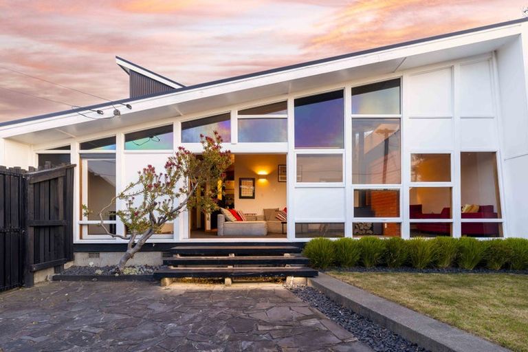 Photo of property in 36 Kellys Road, Mairehau, Christchurch, 8052