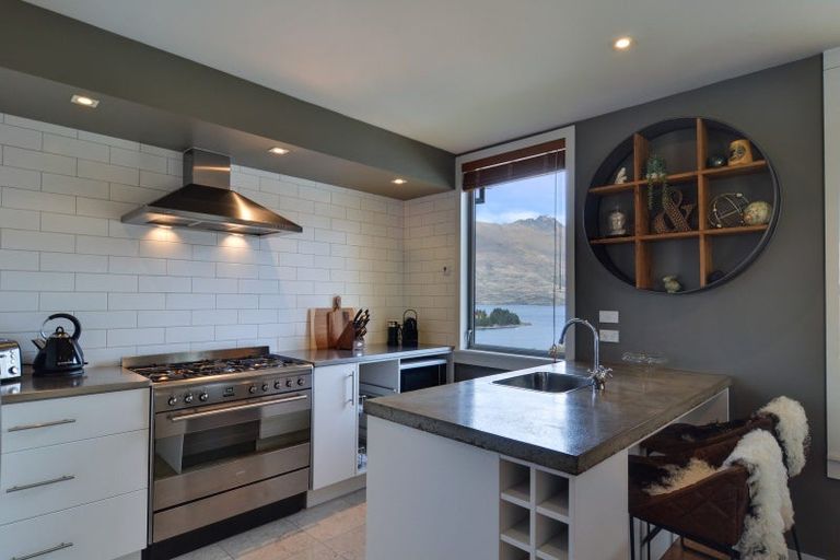 Photo of property in The Woods, 5/12 Dublin Street, Queenstown, 9300