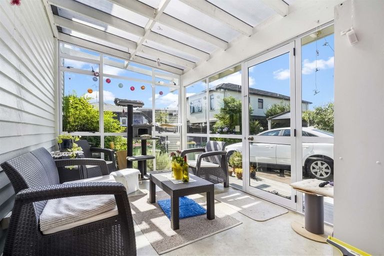 Photo of property in 11 Killarney Road, Frankton, Hamilton, 3204