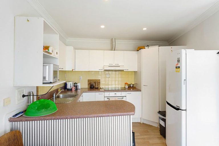 Photo of property in 47b Kapiti Road, Paraparaumu, 5032