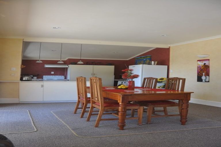 Photo of property in 6 Convent Road, Bluff Hill, Napier, 4110