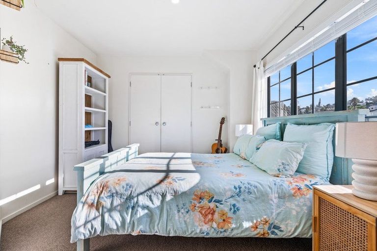 Photo of property in 11/19 Langana Avenue, Browns Bay, Auckland, 0630