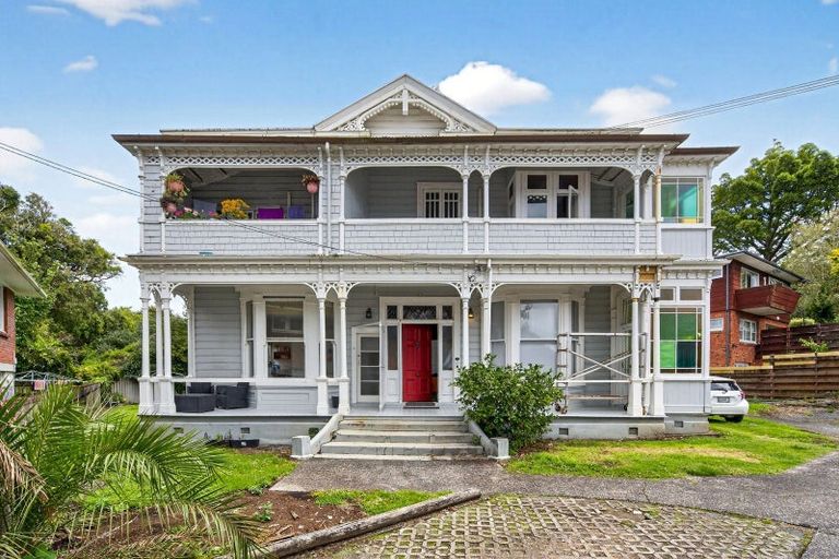 Photo of property in 30 Owens Road, Waiuku, 2123