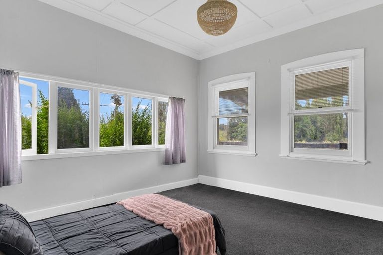 Photo of property in 2 School Road, Tiniroto, Manutuke, 4078