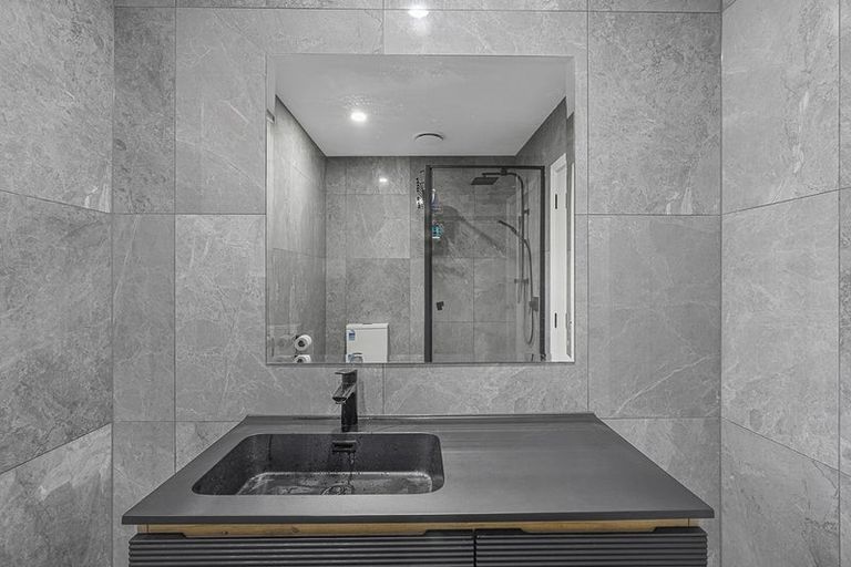 Photo of property in 1 Kingsway Crescent, Forest Lake, Hamilton, 3200