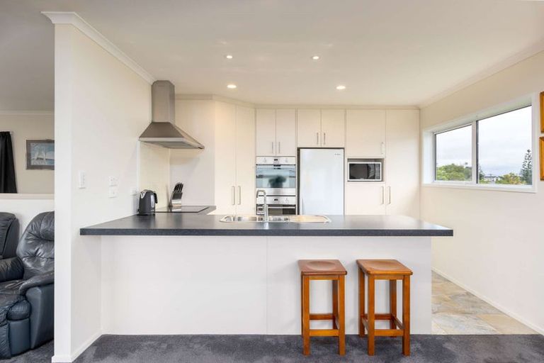 Photo of property in 409 Estuary Road, South New Brighton, Christchurch, 8062