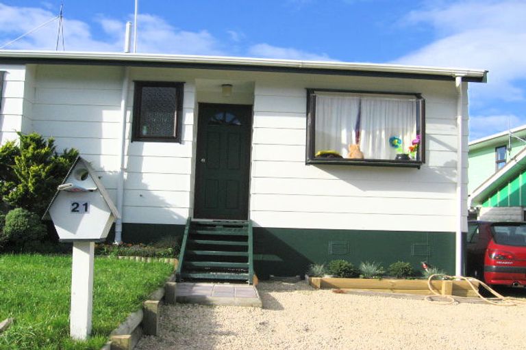 Photo of property in 21 Buxton Avenue, Karori, Wellington, 6012