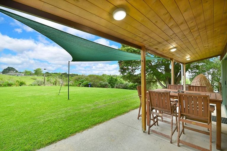 Photo of property in 5352 Kaipara Coast Highway, Wellsford, 0972