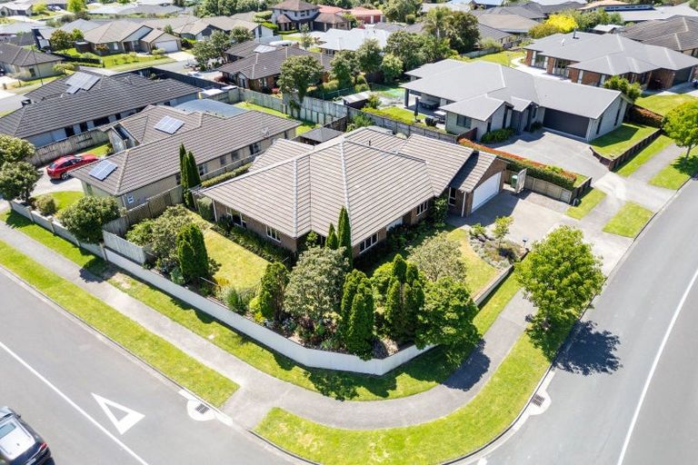 Photo of property in 52 Magellan Rise, Flagstaff, Hamilton, 3210