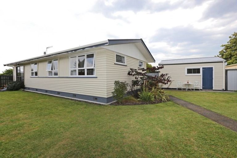 Photo of property in 32 Rata Street, Taradale, Napier, 4112