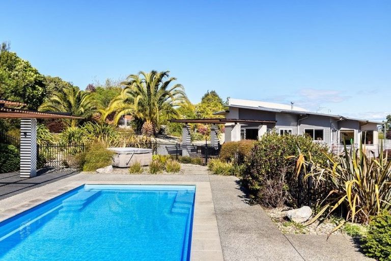 Photo of property in 199 Kina Peninsula Road, Tasman, Upper Moutere, 7173