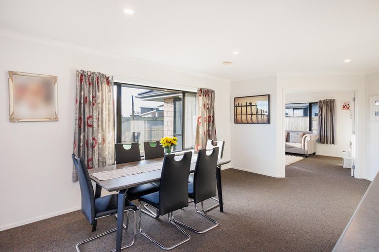 Photo of property in 79 Balrickard Way, Milson, Palmerston North, 4414