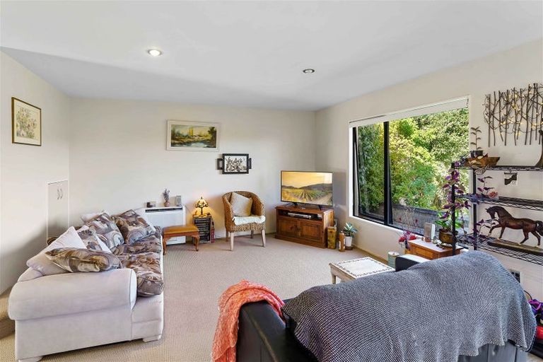 Photo of property in 4 Flaxmere Street, Waikanae Beach, Waikanae, 5036
