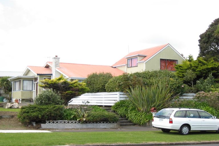 Photo of property in 39 Hamblyn Street, Strandon, New Plymouth, 4312