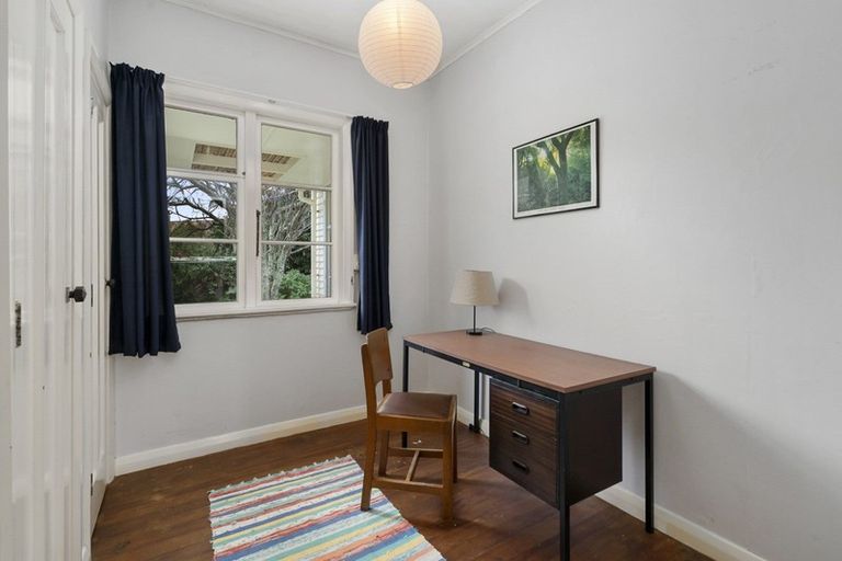 Photo of property in 4 Nathan Place, West End, Palmerston North, 4412