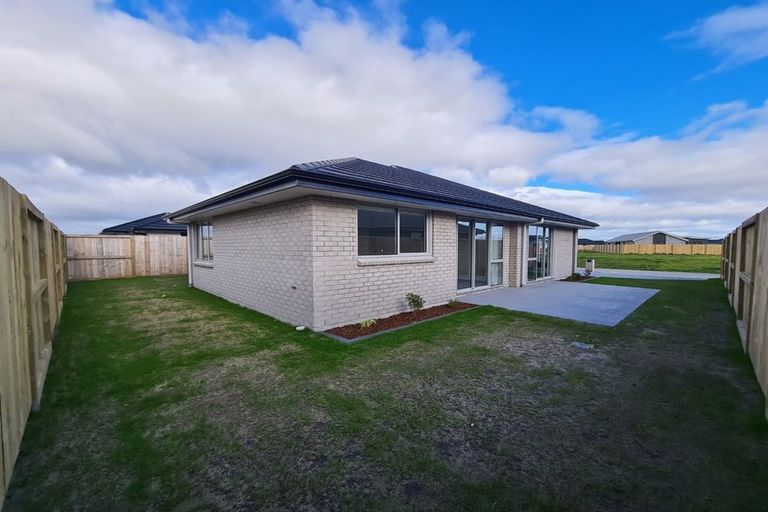 Photo of property in 17 Komata Crescent, Papamoa Beach, Papamoa, 3118