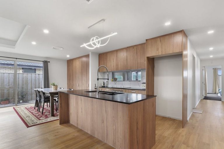 Photo of property in 30 Mehrtens Crescent, Woodend, 7610